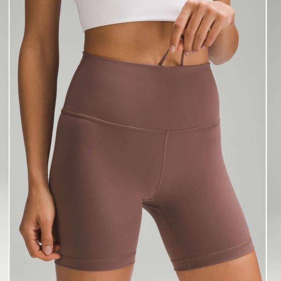 Lululemon Wunder Train High-Rise Short
6" - Picture 3 of 4
